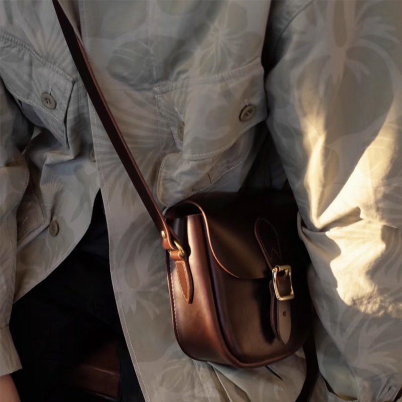 نمط حقيبة خياطة جلدية: حقيبة كروس بودي (نمط PDF DIY) DWIPDFTR11