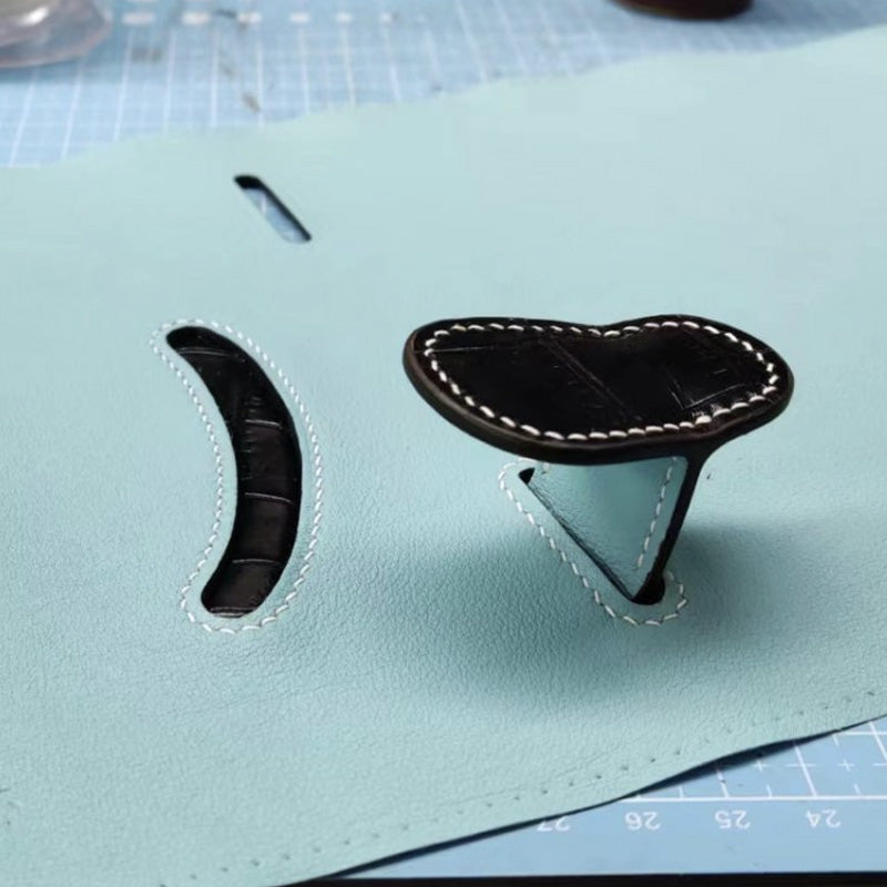 ملحقات الحقيبة الجلدية: لحقيبة مستوحاة من Kellydoll DWIPDFZS092