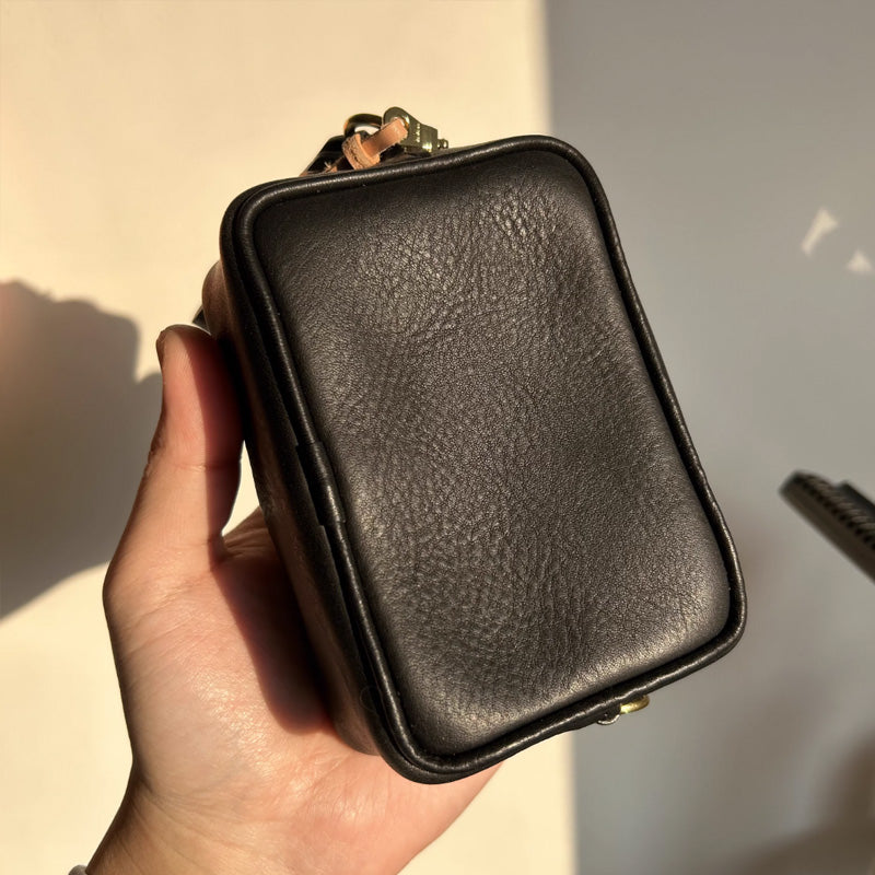 إكسسوارات صغيرة لخياطة الجلود: يد تحمل حقيبة (نمط PDF DIY) DWIPDFTR12