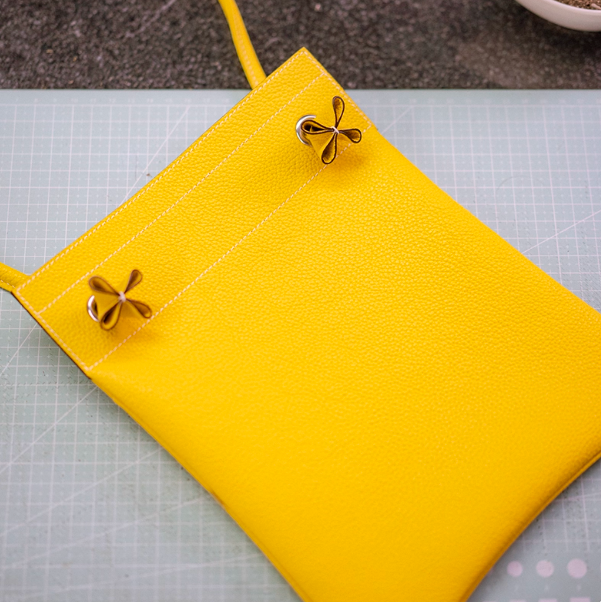 ملحقات الحقيبة الجلدية: لنمط ألين المستوحى DWIPDFZS015