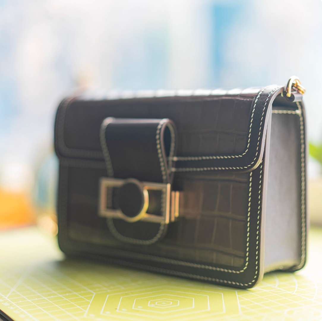 Leather Sewing Pattern: Crossbody Bag (DIY PDF Pattern) DWIPDFZS054