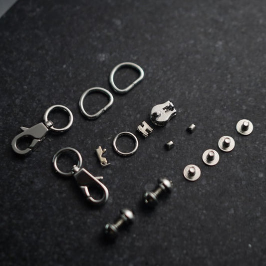 ملحقات الحقيبة الجلدية: لحقيبة Bolide Mini المستوحاة من نمط DWIPDFZS090