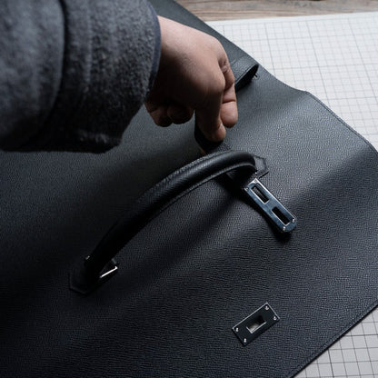 ملحقات الحقيبة الجلدية: حقيبة كلاتش مستوحاة من كيلي DWIPDFZS169