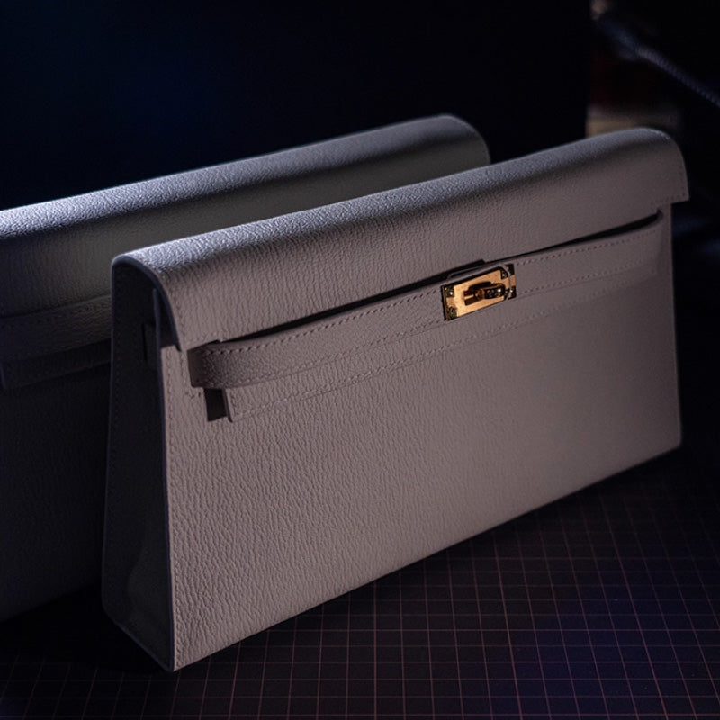 ملحقات الحقيبة الجلدية: حقيبة كلاتش مستوحاة من كيلي DWIPDFZS169