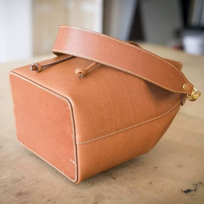 Leather Sewing Bag Pattern: Lady Shoulder Bag  (DIY PDF Pattern) DWIPDFZS020